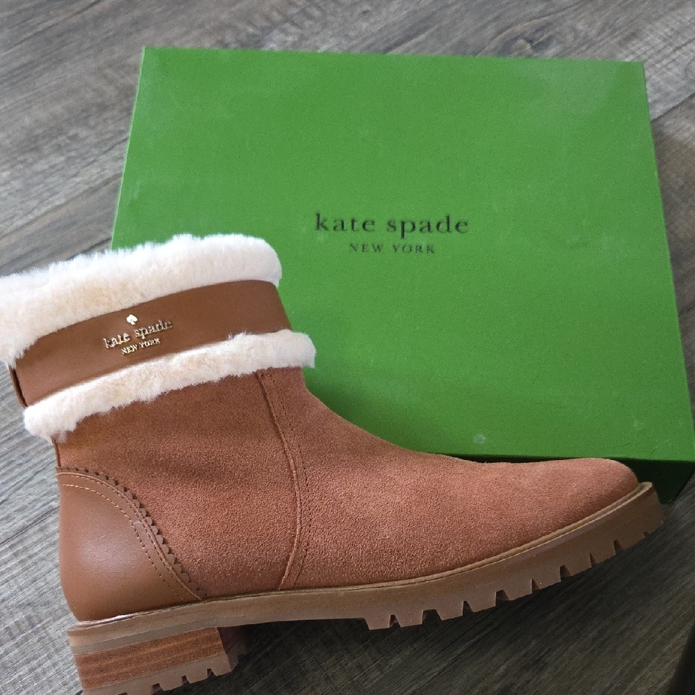 kate spade Brown Winter Boots with Cream Trim - Picture 5 of 5